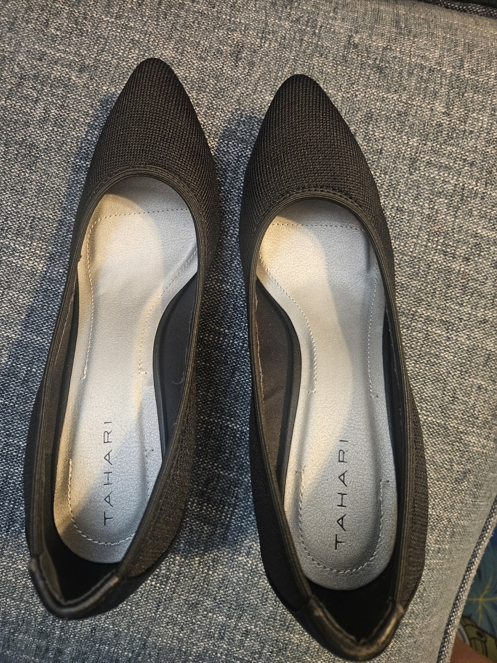 Tahari Black Woven Pointed-Toe Low Heels - Picture 6 of 7